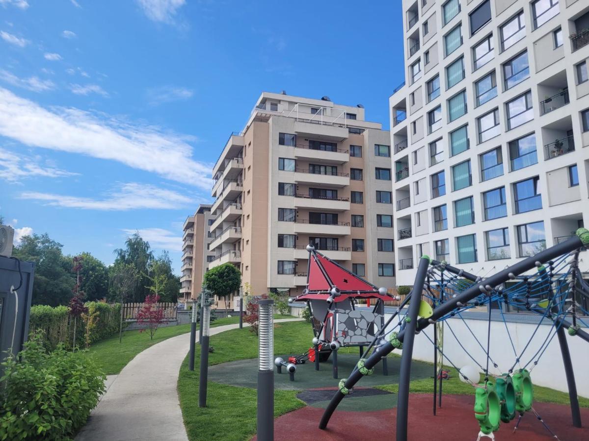 Apartment In Bucharest, Baneasa Green Area 外观 照片